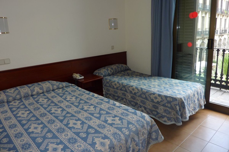 Twin hôtel roma reial barcelone Twin hôtel roma reial barcelone